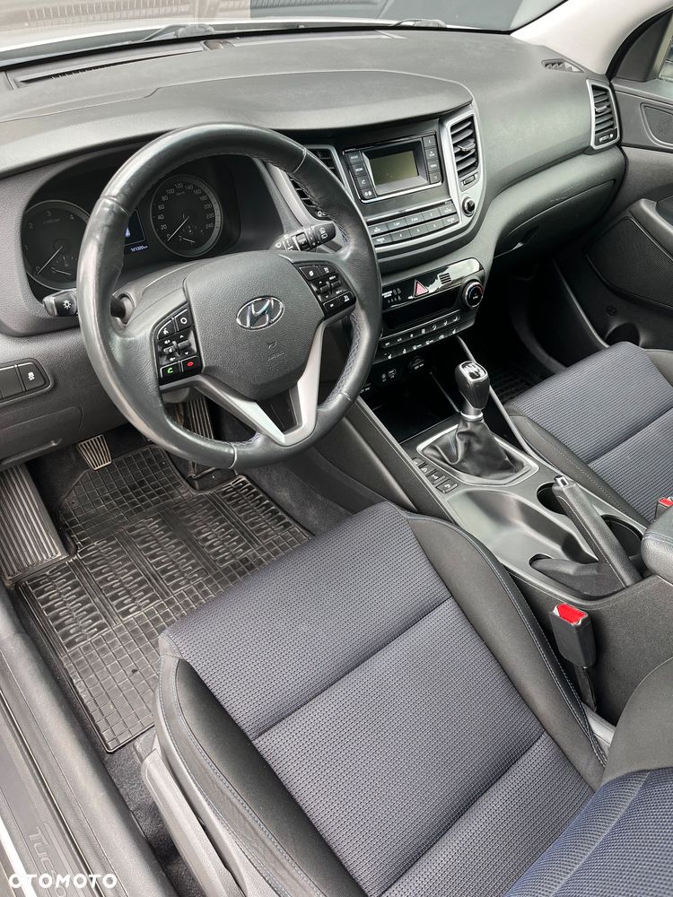 Hyundai Tucson 2.0 CRDI Comfort 4WD - 25