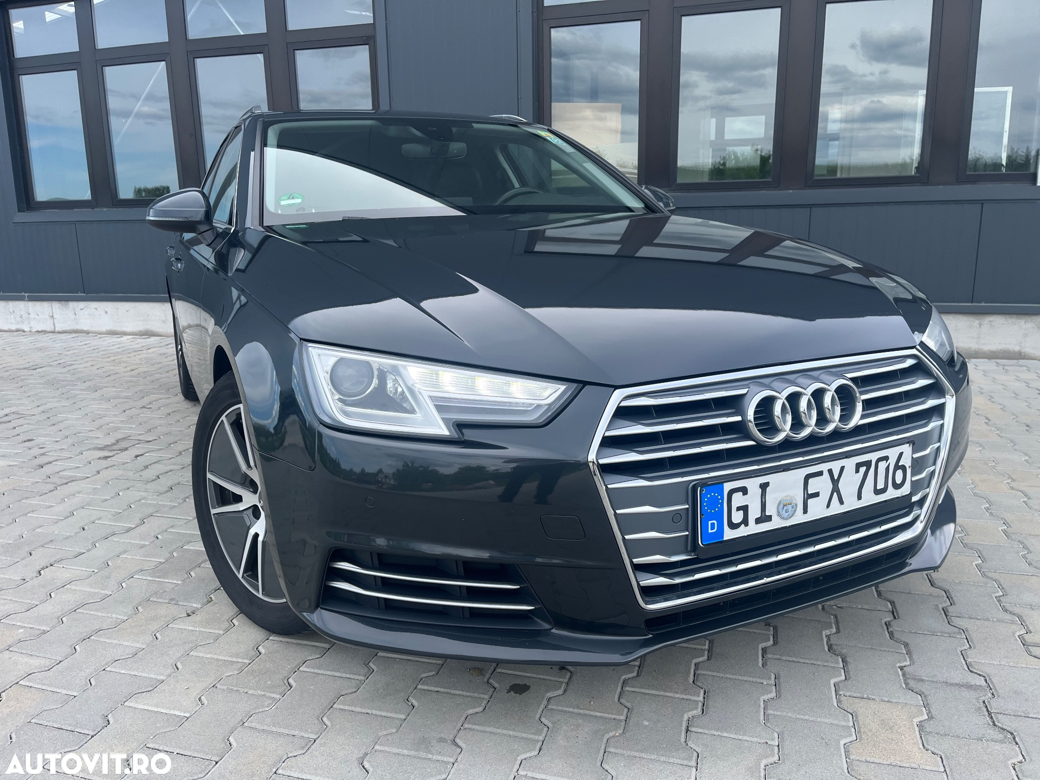 Audi A4 Avant 2.0 TDI Design - 35