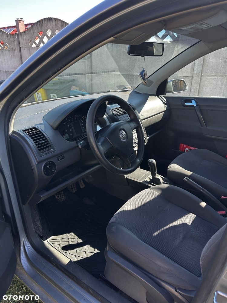 Volkswagen Polo 1.2 Entry - 5