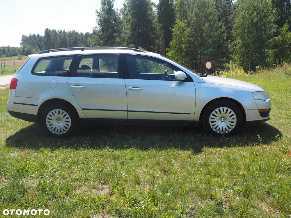 Volkswagen Passat 2.0 TDI Individual - 8