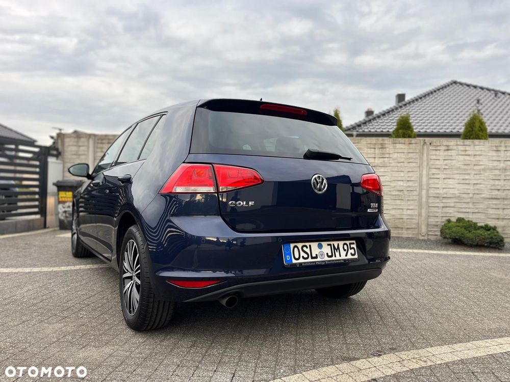 Volkswagen Golf 1.6 TDI BlueMotion Technology Allstar - 11