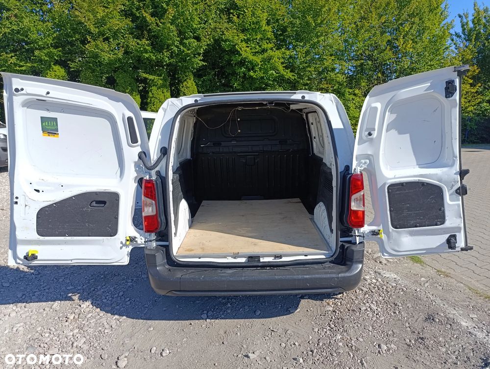 Toyota Proace City Furgon 2.3T - 18
