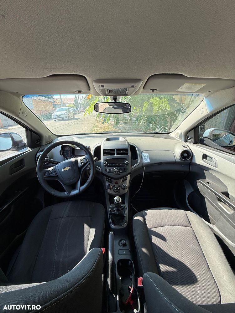 Chevrolet Aveo - 10
