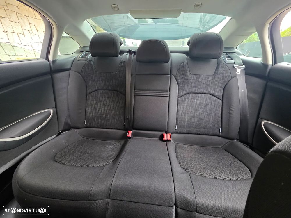 Citroën C5 HDi 140 FAP Confort - 4