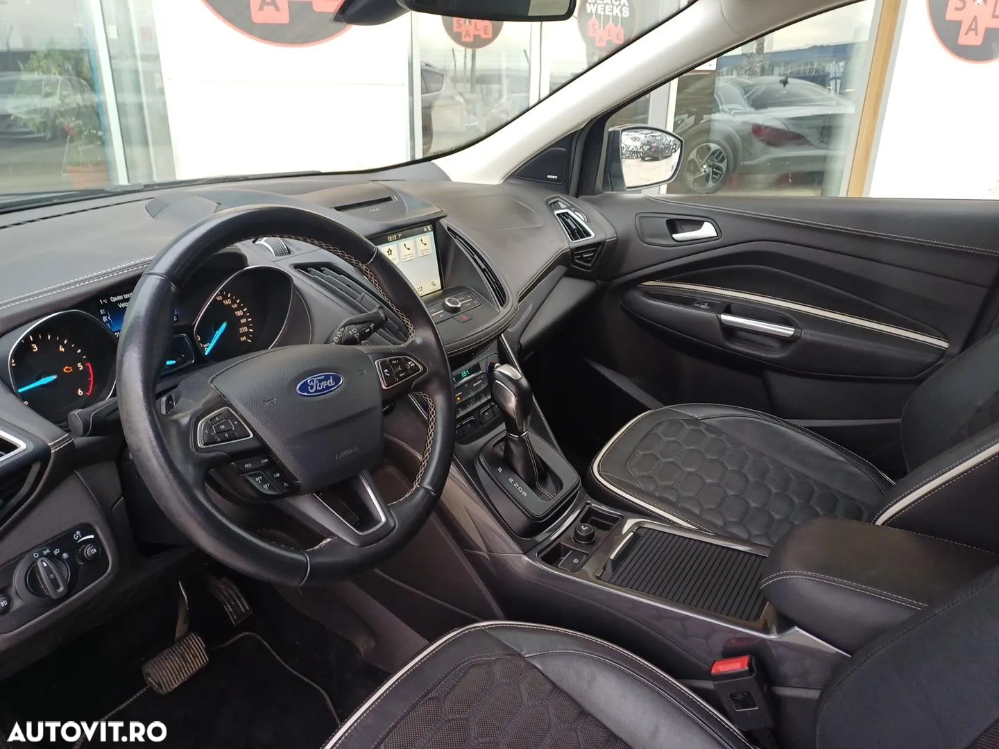 Ford Kuga 2.0 TDCi 4WD Powershift Vignale - 11