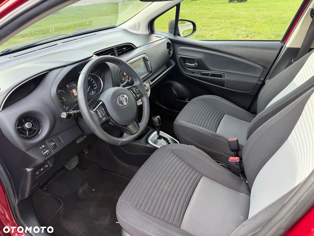 Toyota Yaris 1.5 VVT-i Team Deutschland - 6