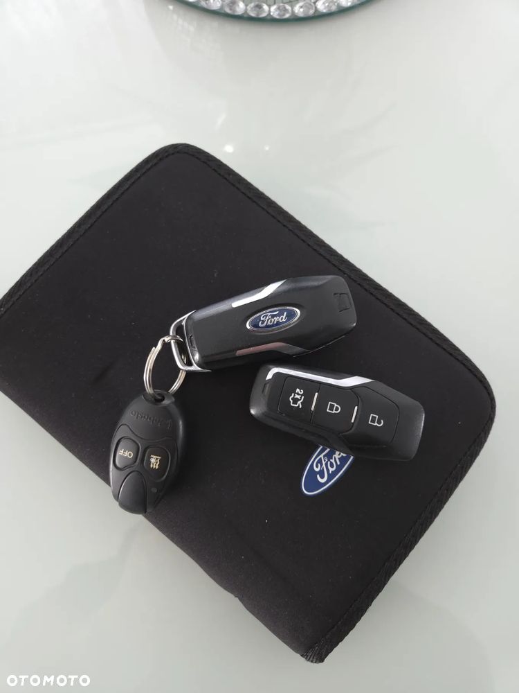 Ford S-Max 2.0 TDCi Titanium - 15