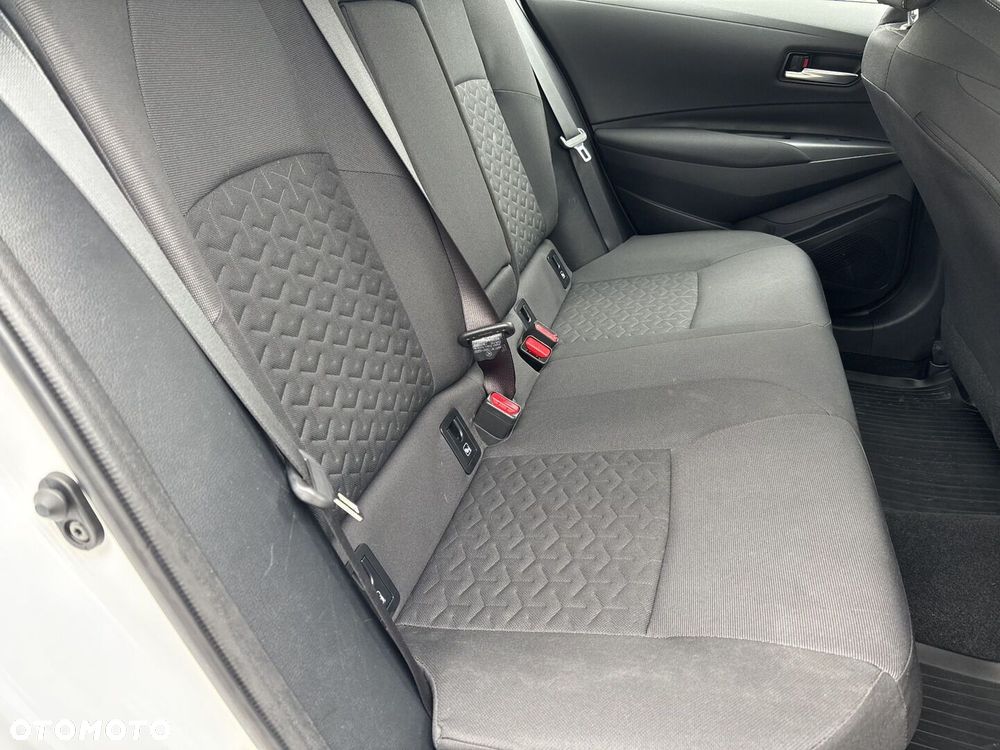 Toyota Corolla - 10
