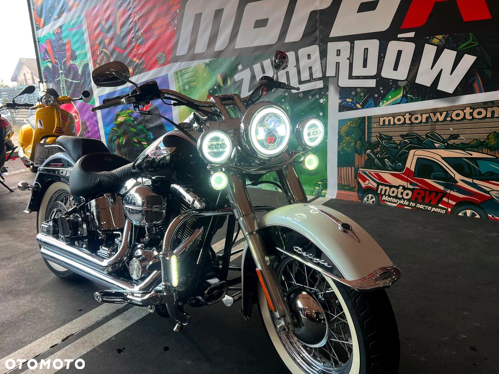 Harley-Davidson Softail Deluxe - 18