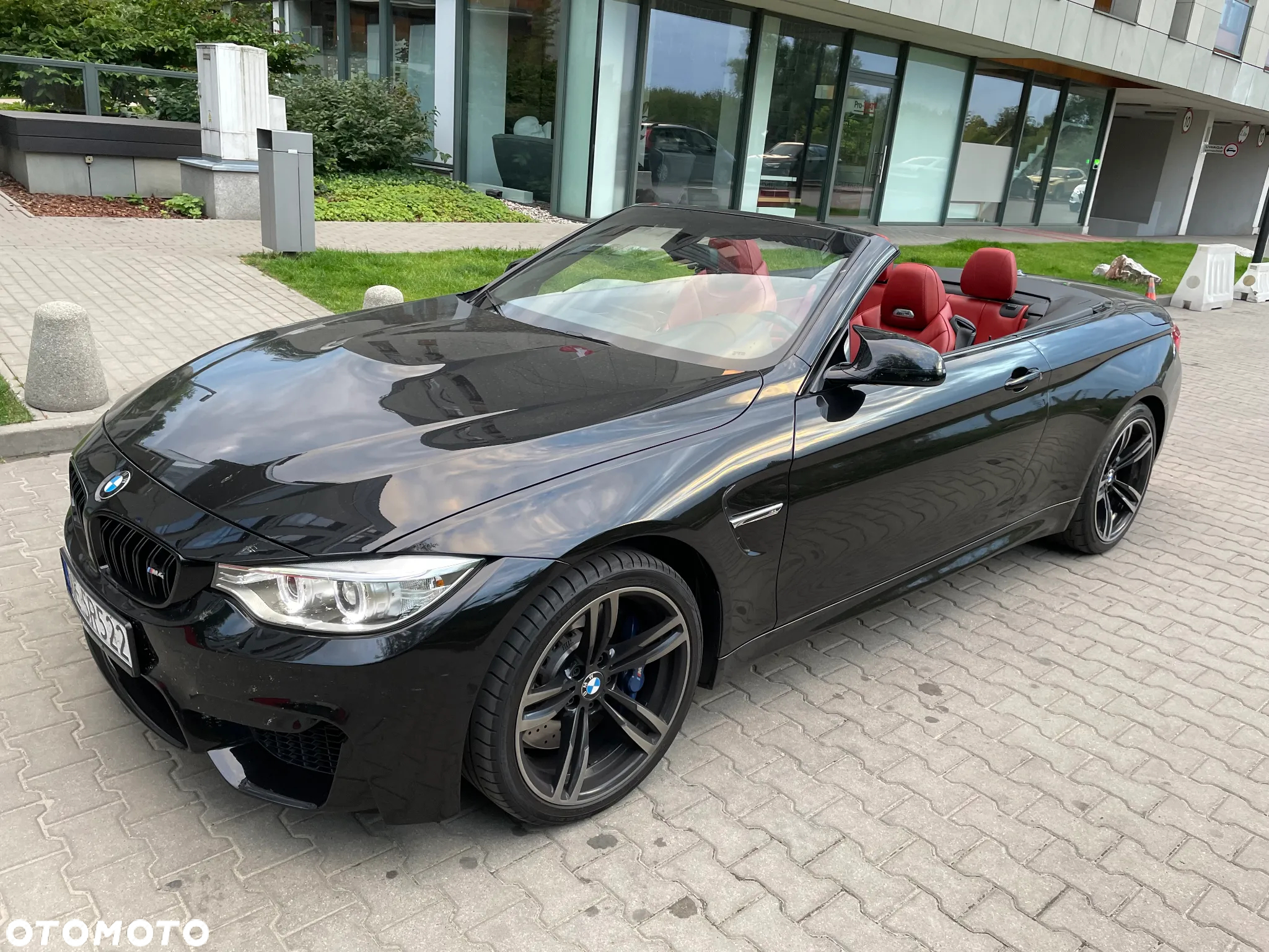 BMW M4 Cabrio DKG - 2