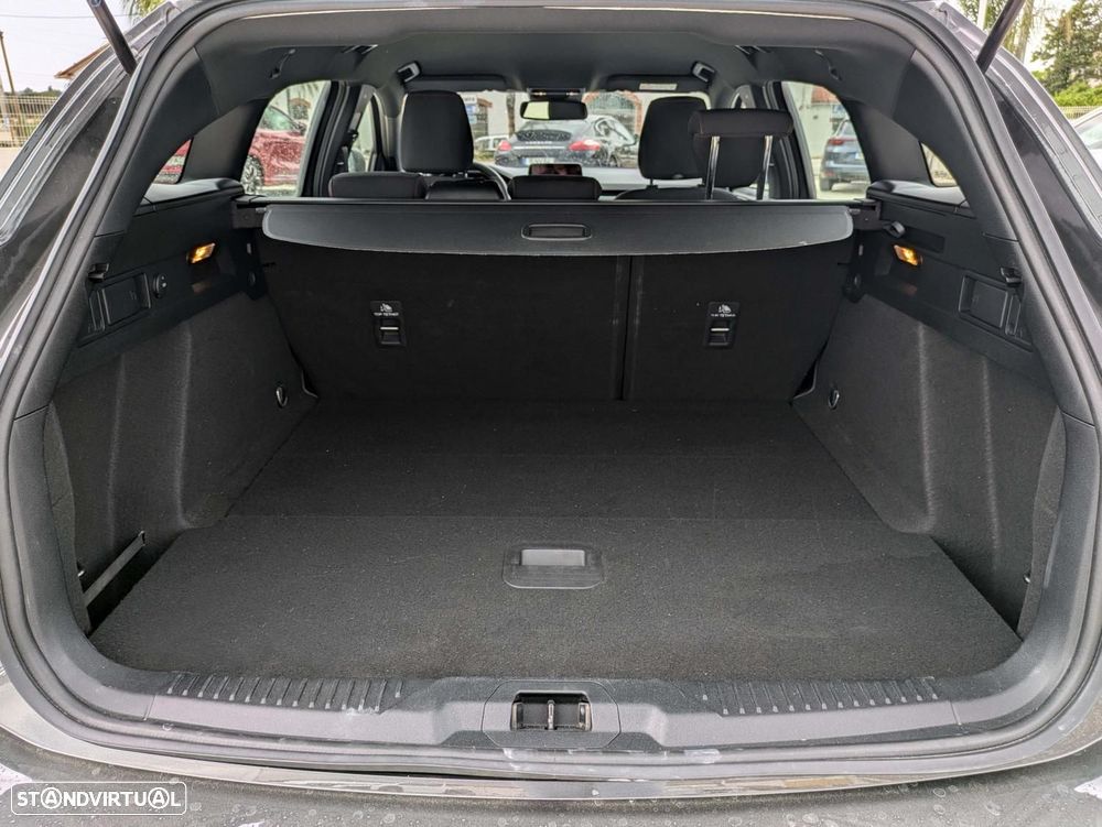Ford Focus SW 1.0 EcoBoost ST-Line Aut. - 28