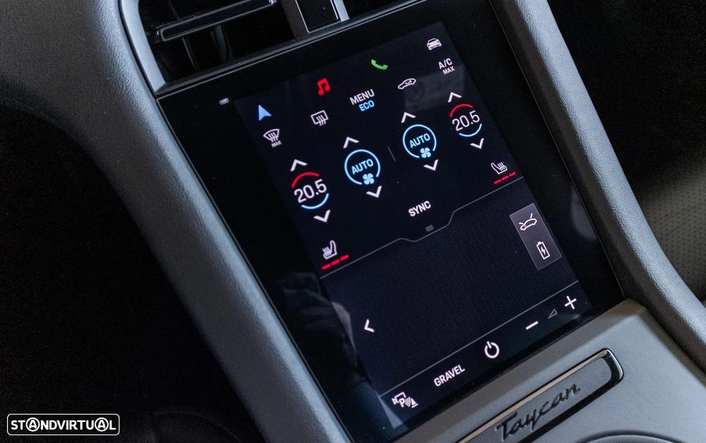 Porsche Taycan Cross Turismo 4 - 21