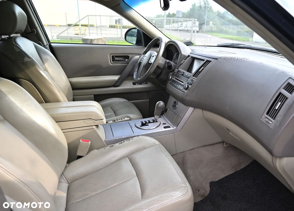 Infiniti FX FX35 - 18