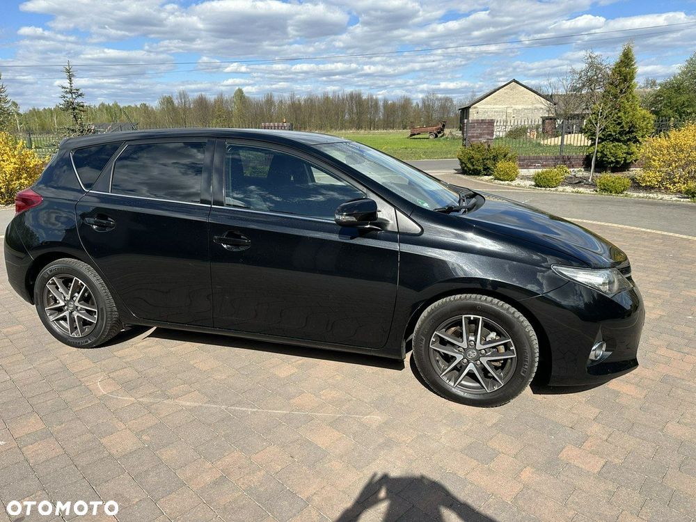 Toyota Auris - 16