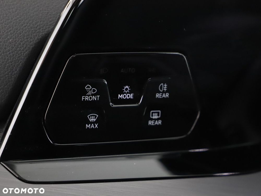 Volkswagen Golf Variant 1.5 eTSI EVO Style DSG - 23