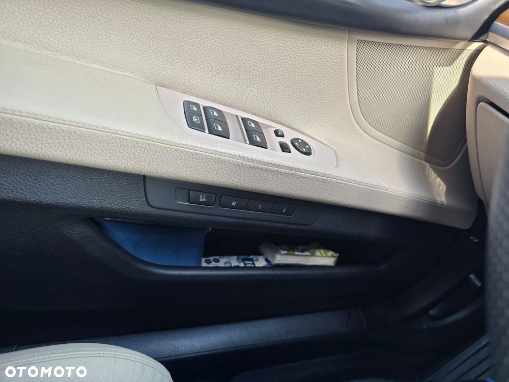 BMW Seria 7 740d - 19
