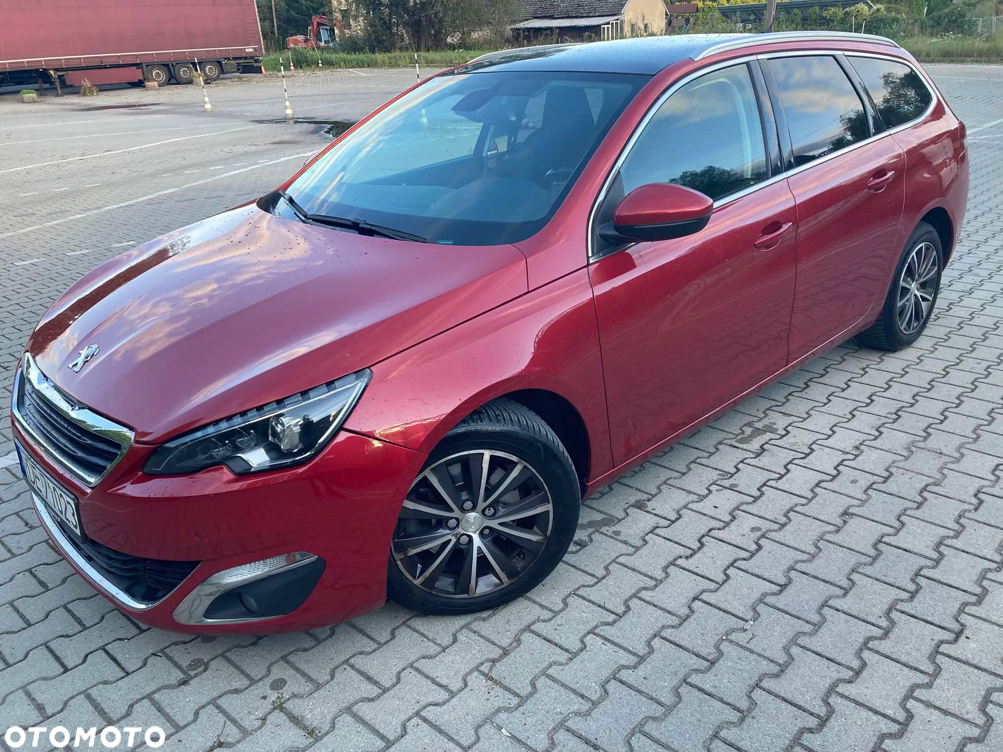 Peugeot 308 SW 2.0 BlueHDi Allure S&S - 2