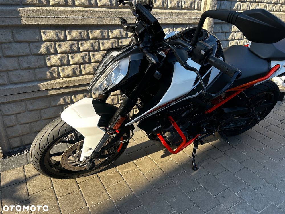 KTM Duke - 18