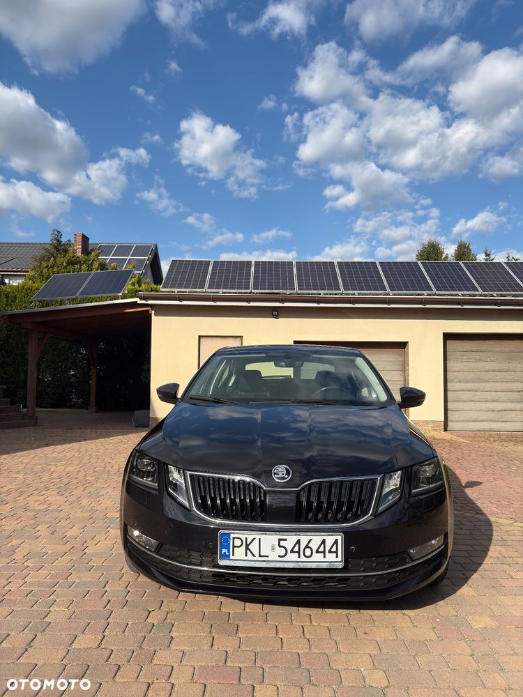 Skoda Octavia 1.6 TDI DSG Style - 1