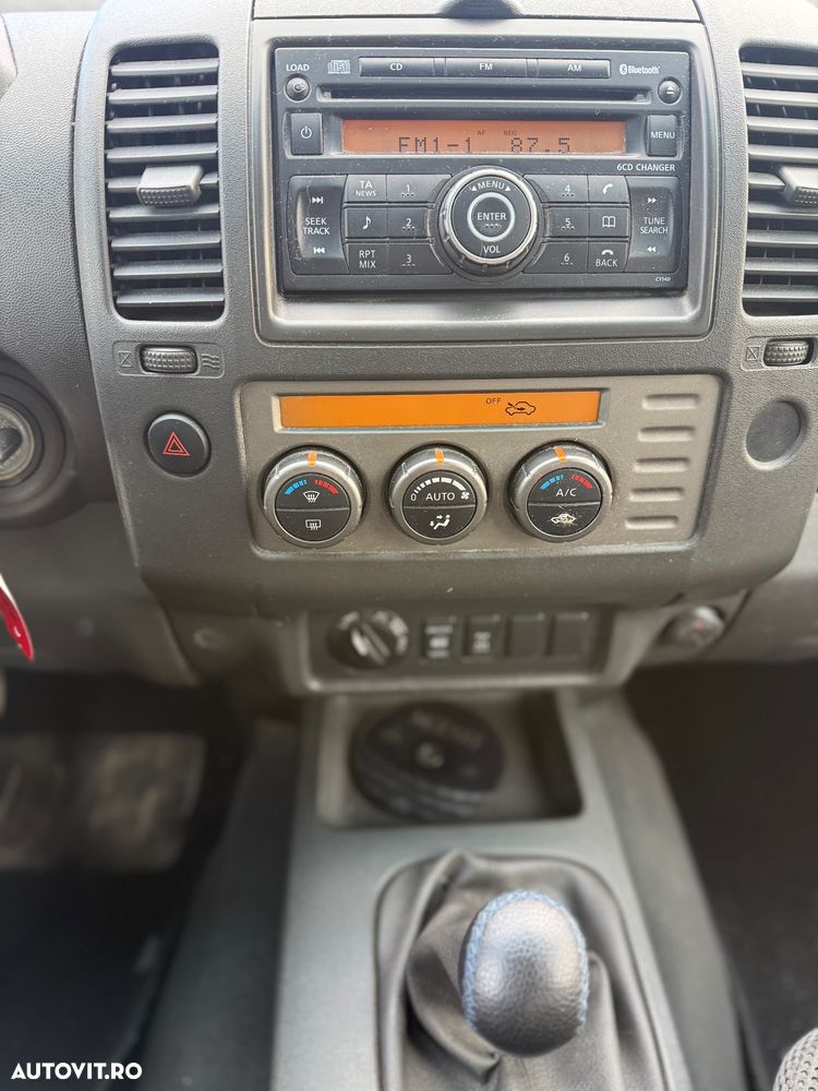 Nissan Navara 2.5 dCi Double Cab LE - 9