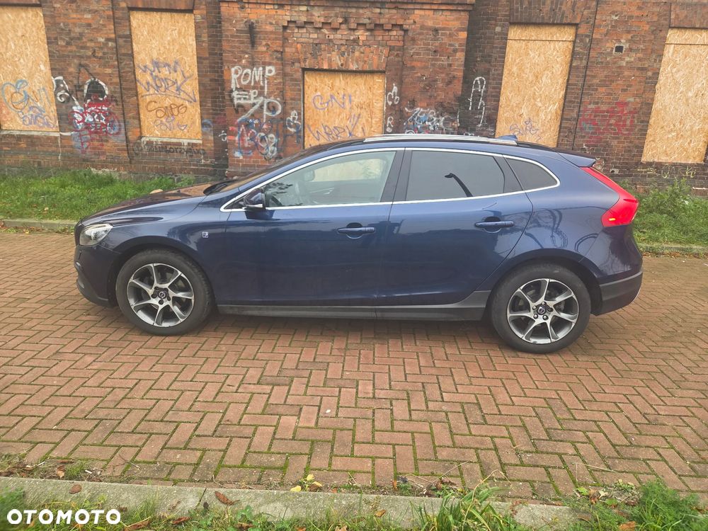 Volvo V40 D2 Ocean Race - 6