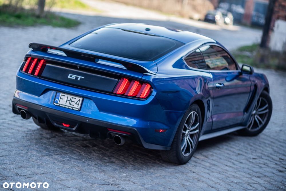 Ford Mustang 5.0 V8 GT - 10