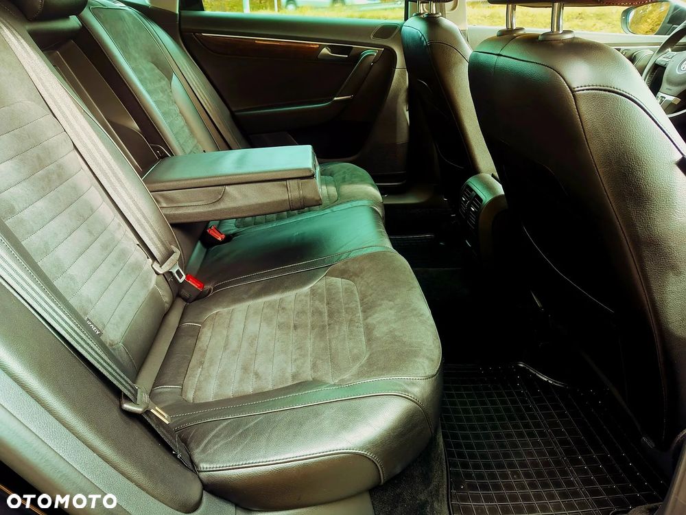 Volkswagen Passat Variant 2.0 TDI 4Motion Highline - 37