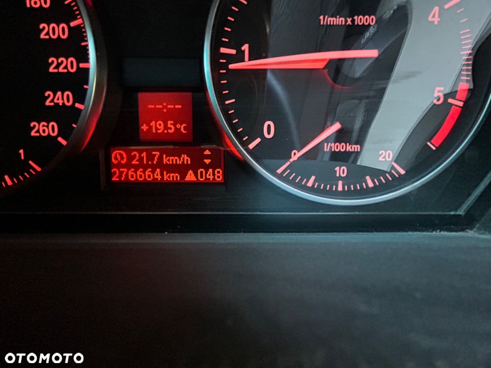 BMW Seria 3 318d - 17
