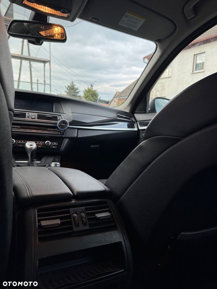 BMW Seria 5 520d - 17
