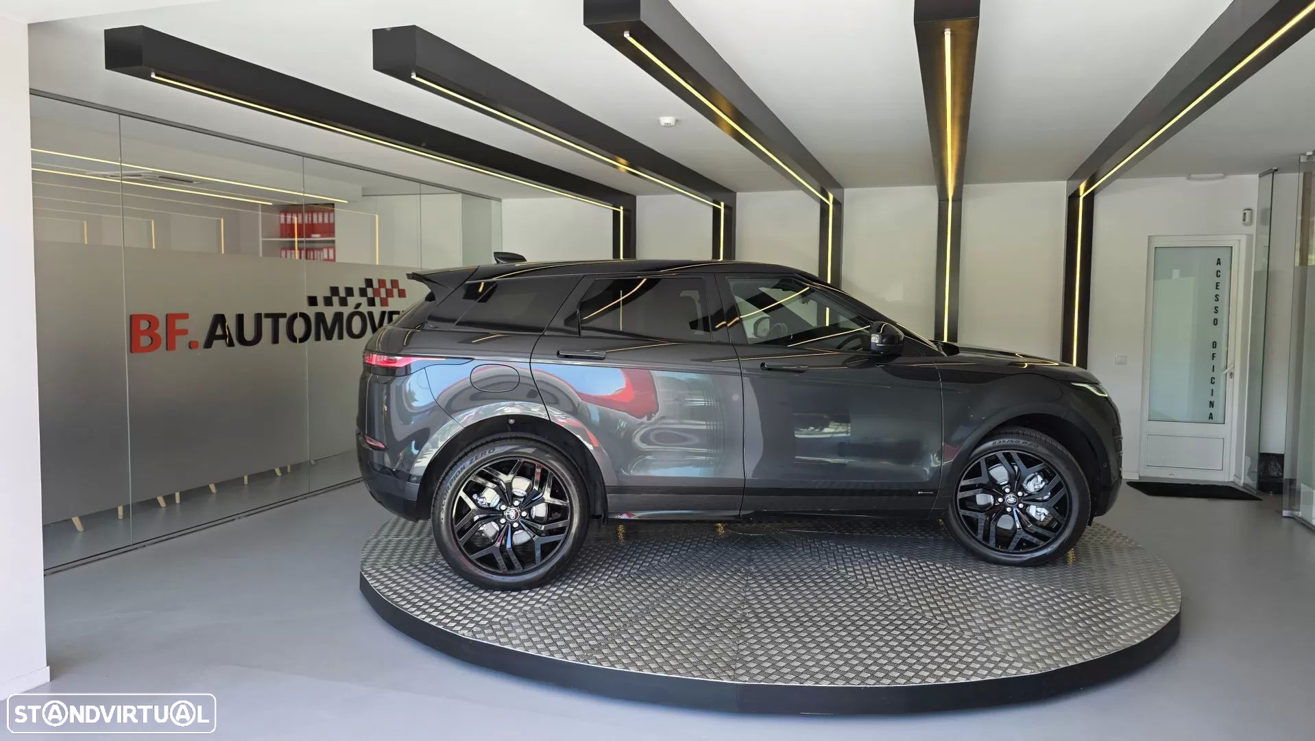 Land Rover Range Rover Evoque 2.0 D240 AWD R-Dynamic HSE Auto - 7