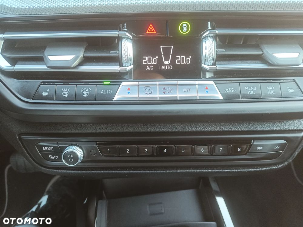 BMW Seria 1 118i M Sport - 28