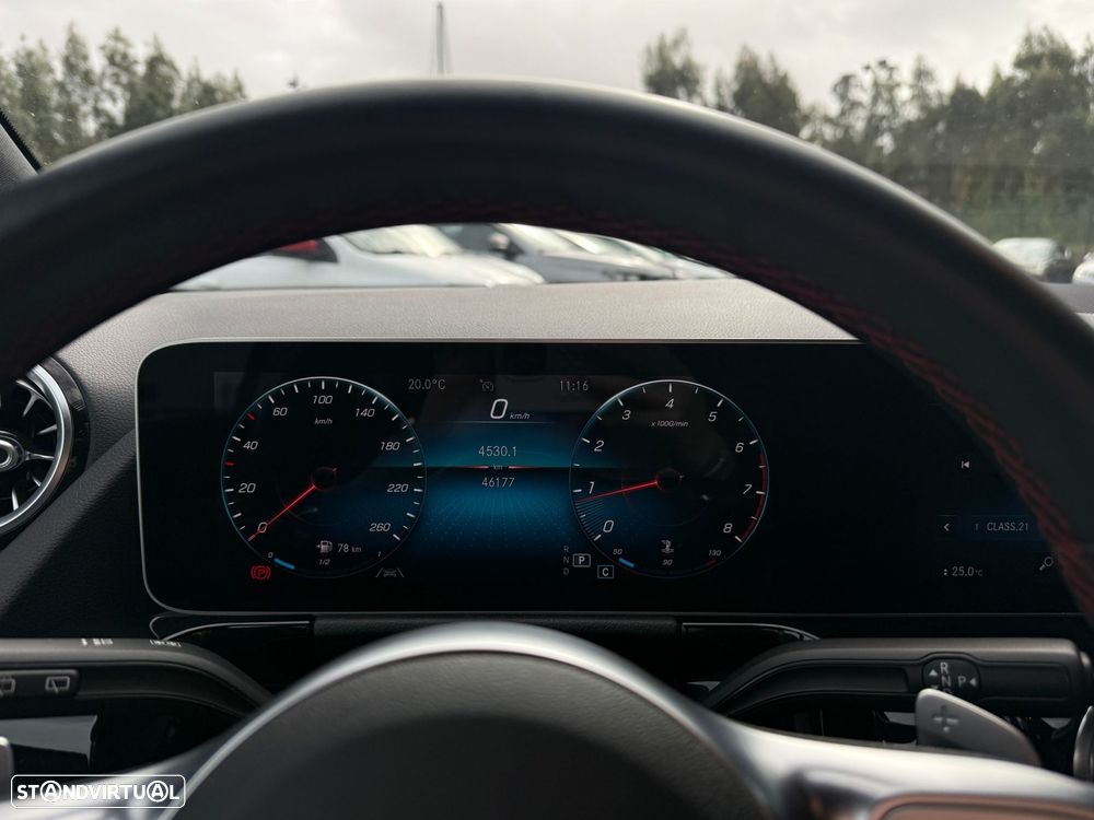 Mercedes-Benz B 180 - 12