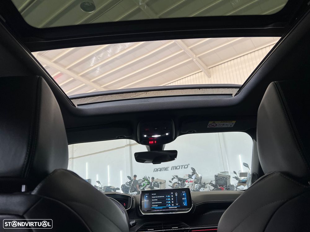 Peugeot 2008 1.2 PureTech GT Pack EAT8 - 29