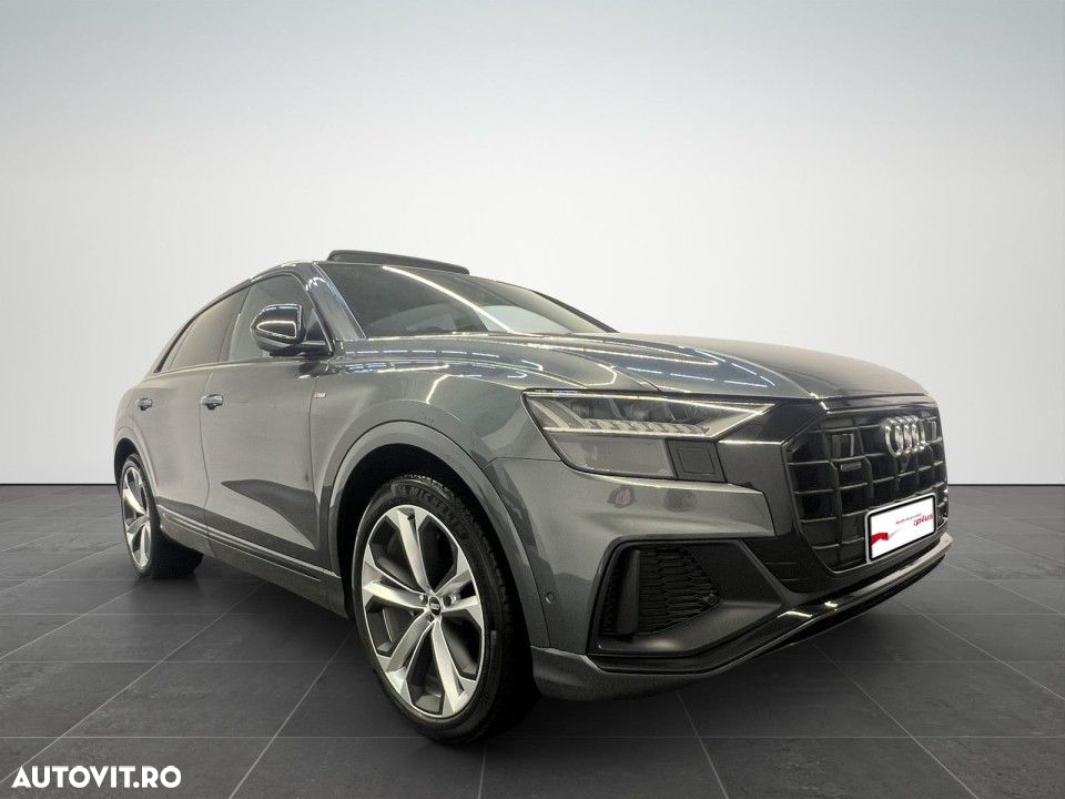 Audi Q8 - 6