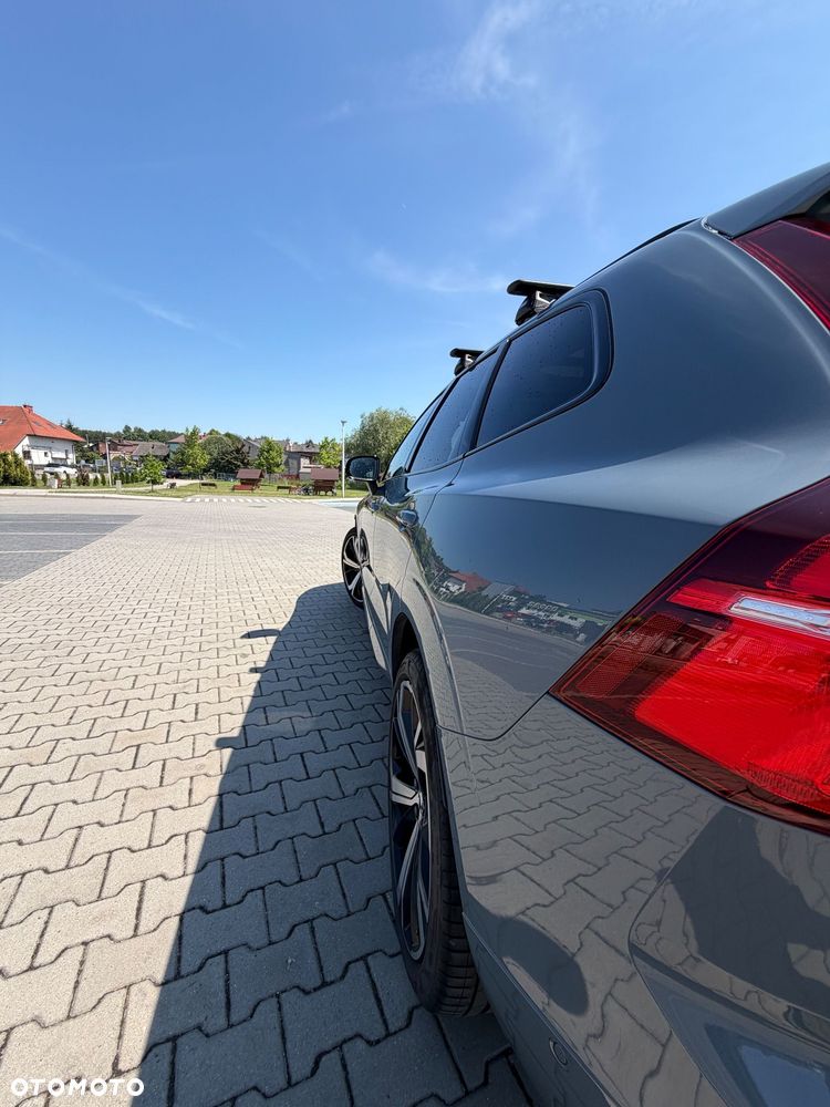 Volvo XC 60 B5 D AWD Ultimate Dark - 7
