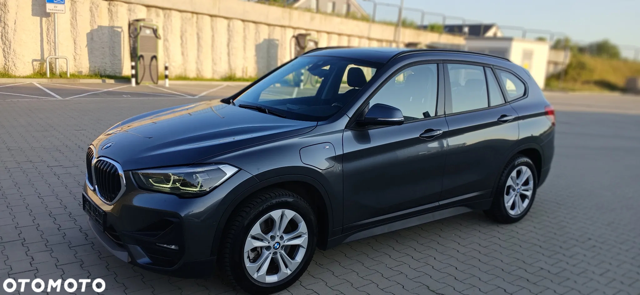 BMW X1 xDrive25e sport - 13