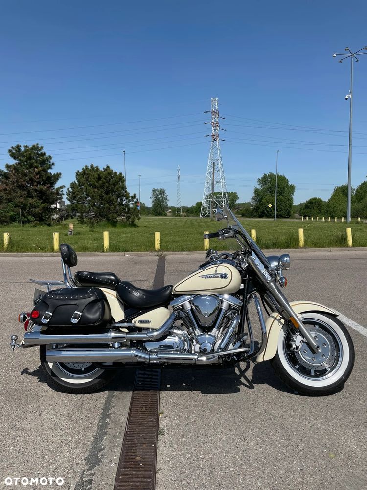 Yamaha Road Star - 1