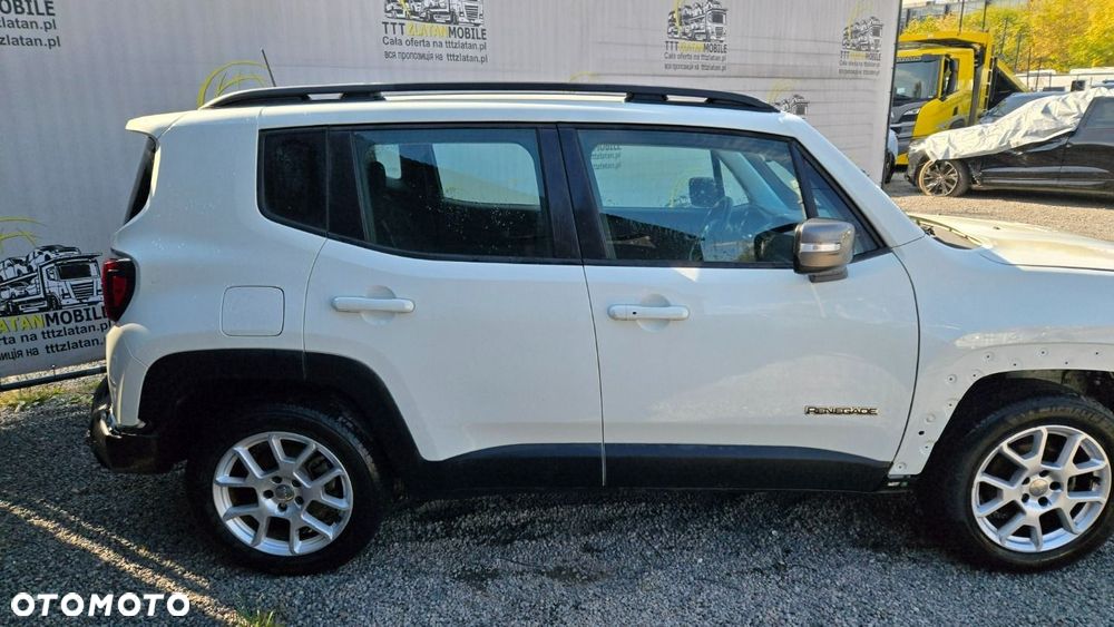 Jeep Renegade - 16