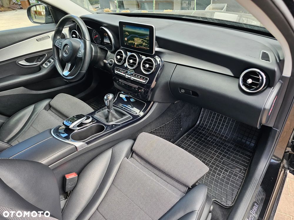 Mercedes-Benz Klasa C - 22