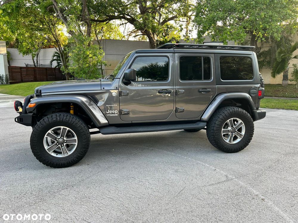 Jeep Wrangler - 15
