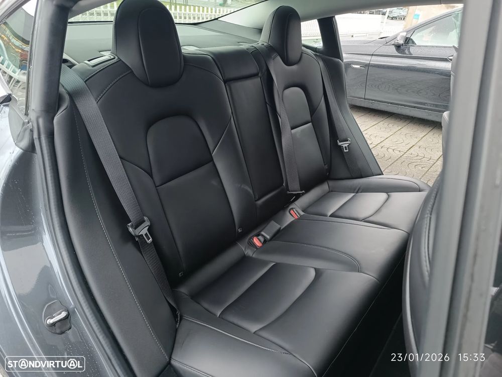 Tesla Model 3 Long Range Dual Motor AWD - 8