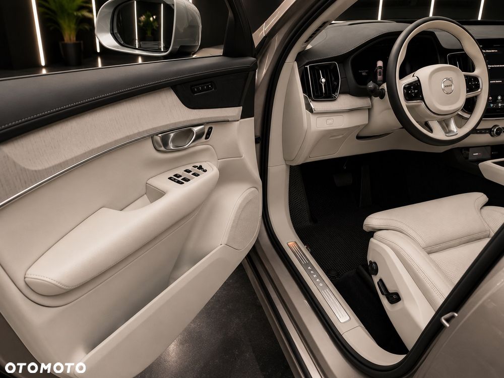 Volvo XC 90 B5 B AWD Ultra Bright 7os - 12