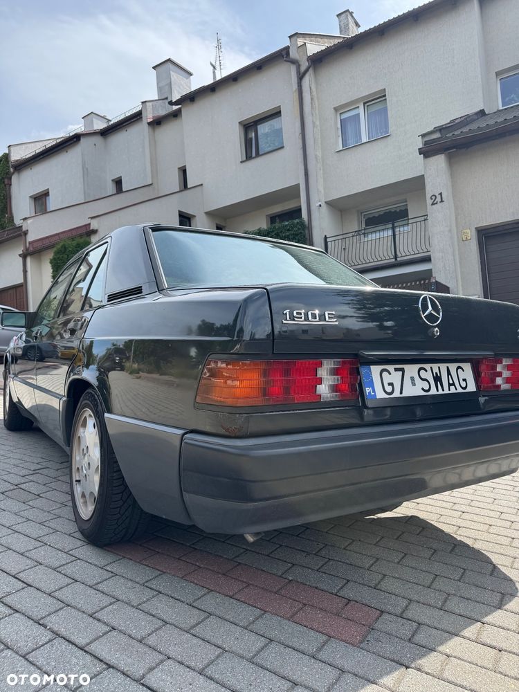 Mercedes-Benz W201 (190) - 13