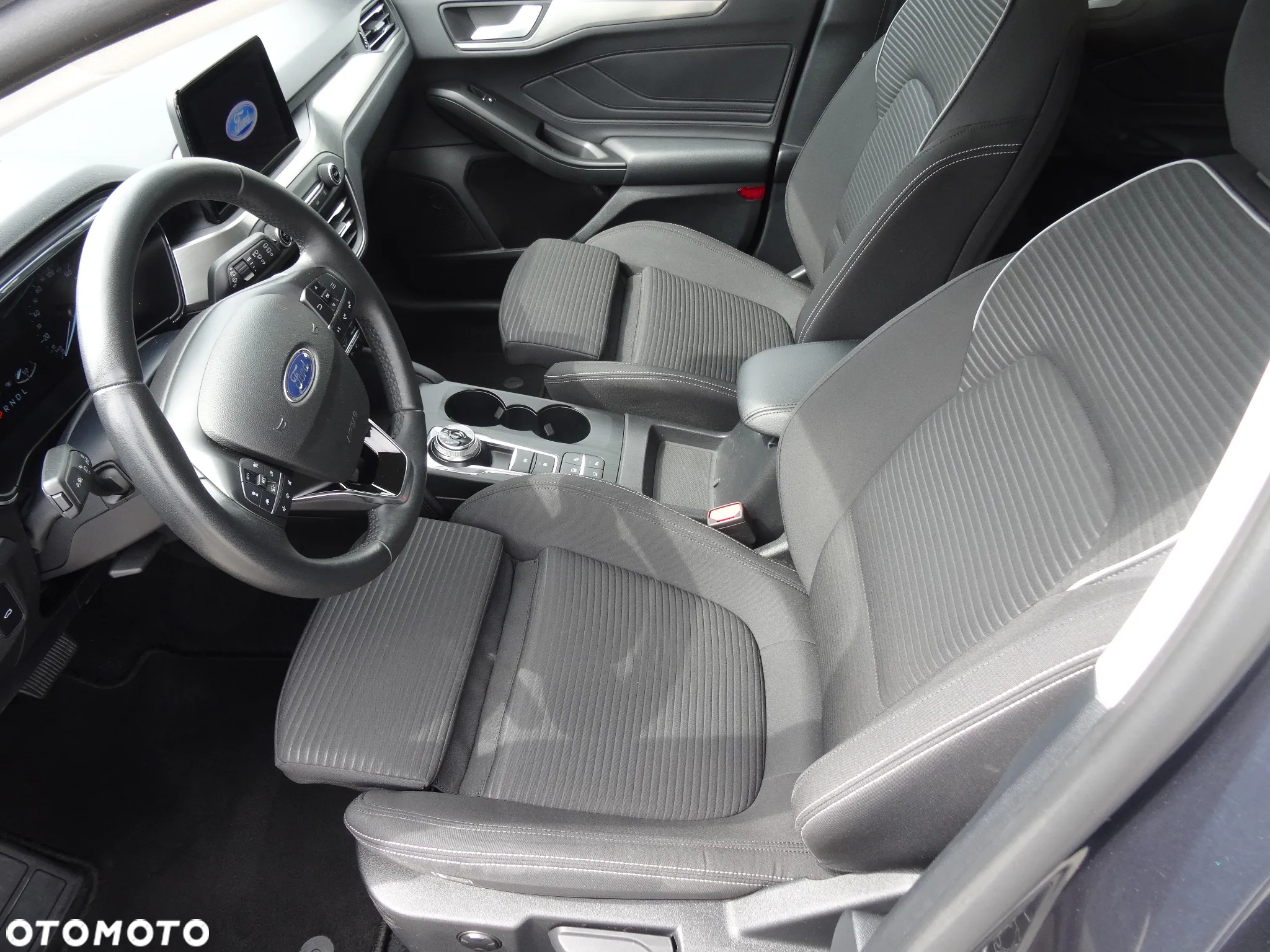 Ford Focus 1.0 EcoBoost Active - 14