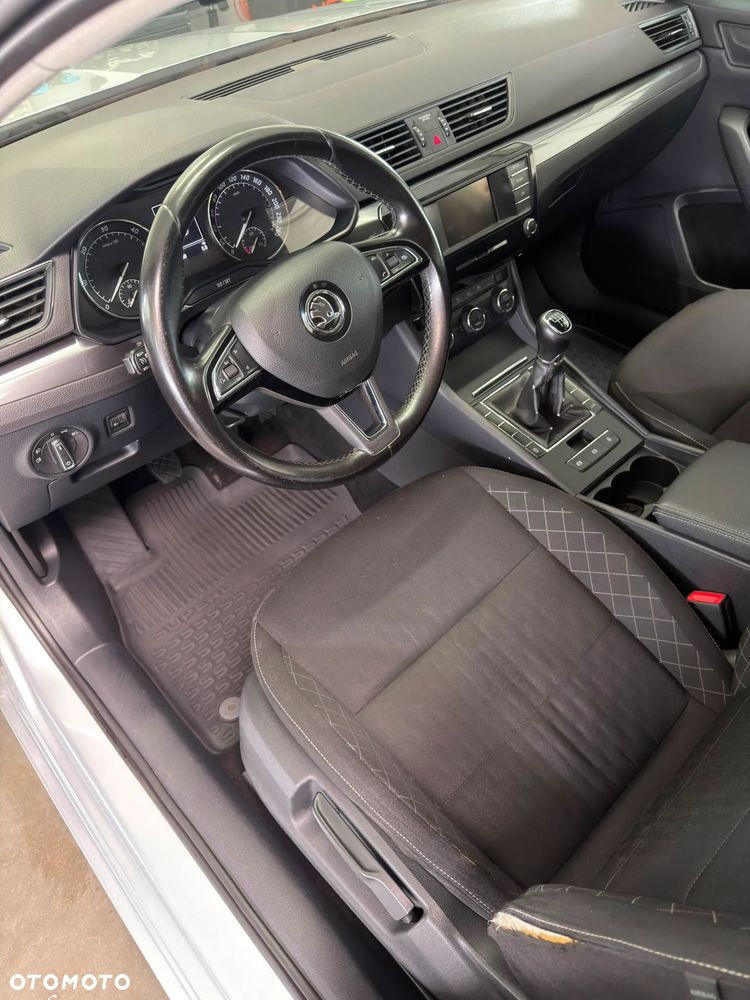 Skoda Superb 2.0 TDI Active - 5