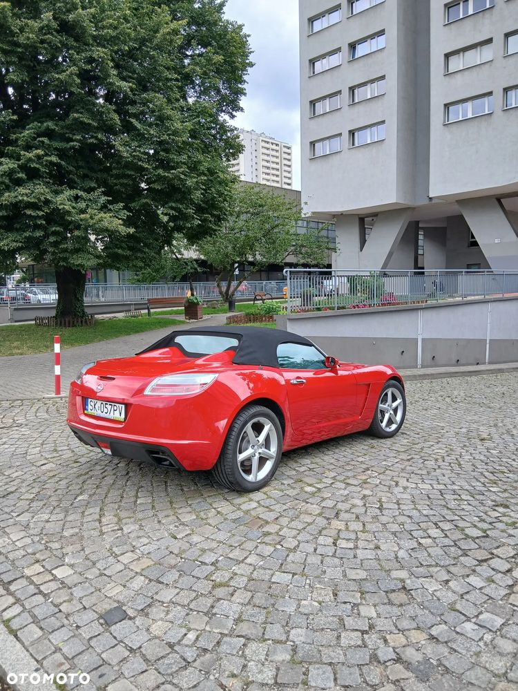 Opel GT 2.0 Turbo - 1