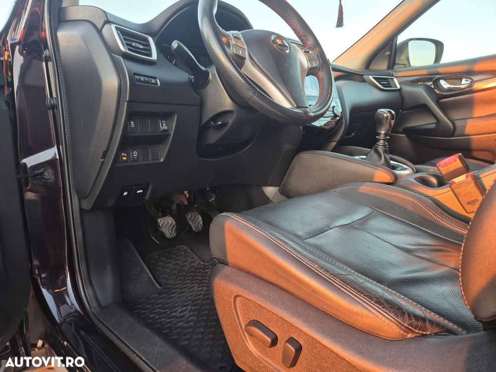 Nissan Qashqai 1.6 DCI 4 x 4 DPF Start/Stop tekna - 11