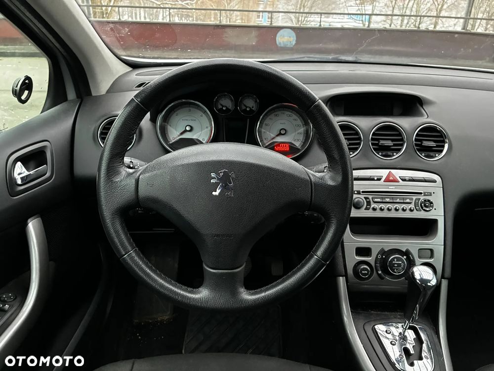 Peugeot 308 HDi FAP 135 Automatik Platinum - 8