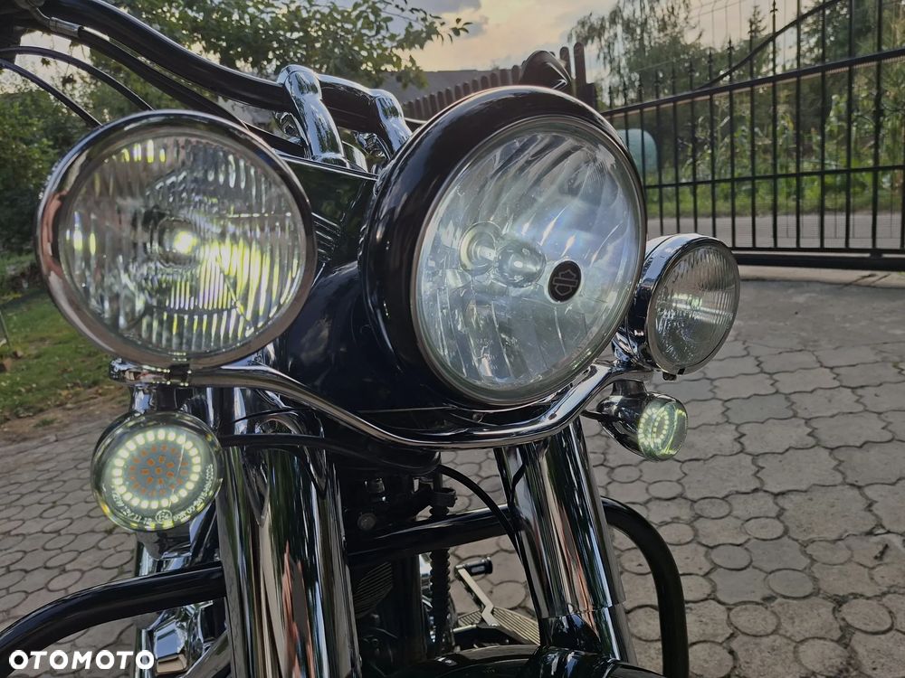 Harley-Davidson Softail Deluxe - 15