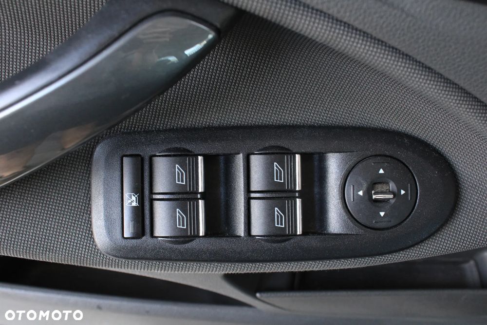 Ford Kuga 2.0 TDCi Titanium - 28